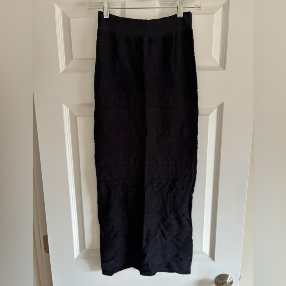 🟢TEES BY TINA. Stretch black maxi pencil skirt. One Size